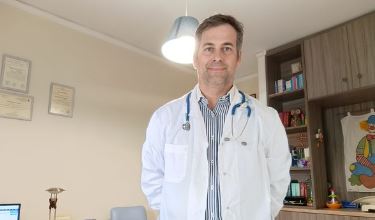 Ανακοίνωση Νέου Συνεργάτη της νέας μας Ηλ. Εφημερίδας, Wake Up News. Ιατρού Παιδιάτρου – Νεογνολόγου κ. Ζησιμόπουλου Σπύρου. (Συντάκτη Ιατρικών&nbsp;Άρθρων).